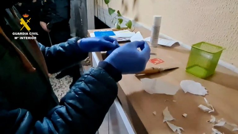 La Guardia Civil desarticula un punto de venta de droga en Valverde del Camino