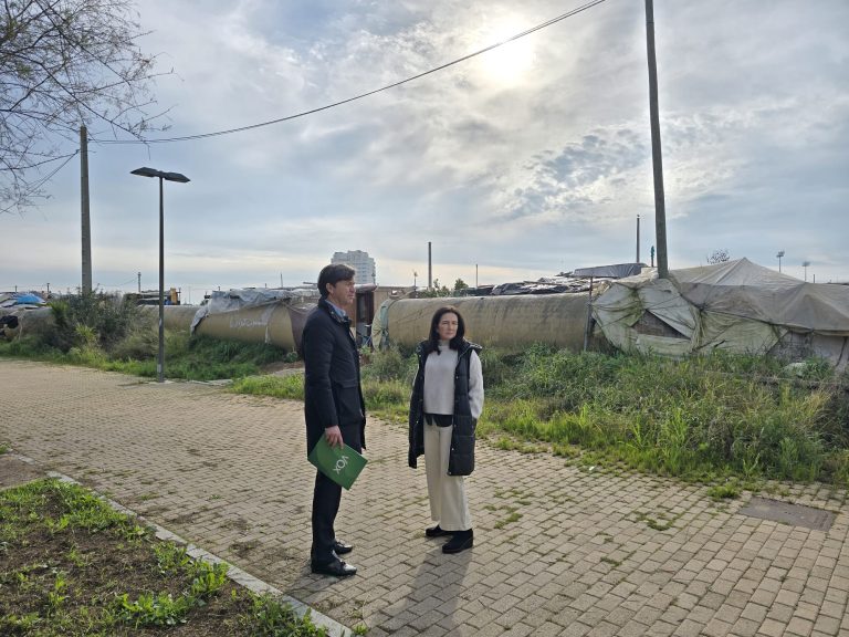 VOX denuncia la «desidia» de las administraciones ante la crisis del asentamiento de Pescadería