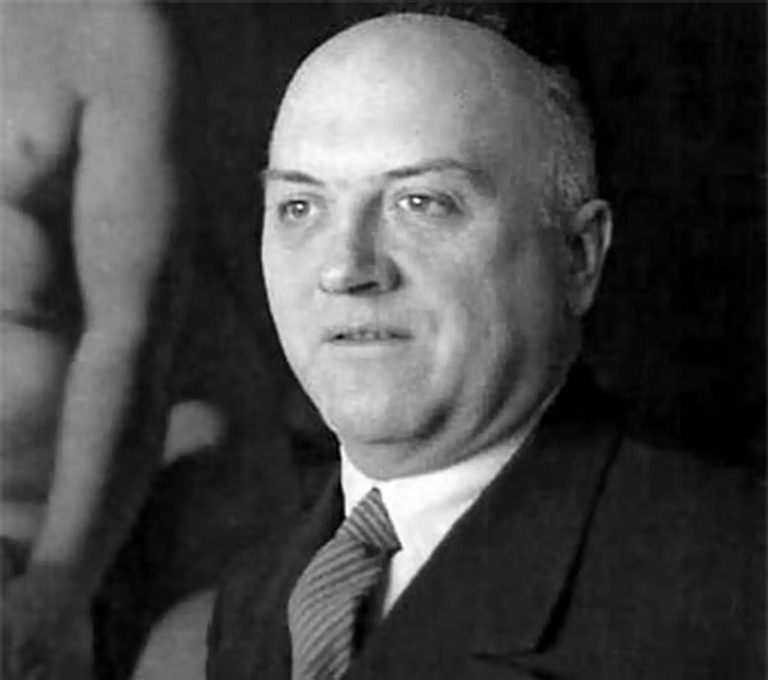 La obra del poeta Adriano del Valle ya puede consultarse online gracias al Archivo de la Diputación de Huelva