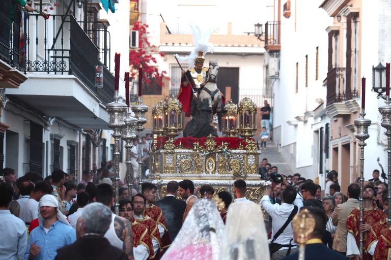 Palos de la Frontera celebra sus Fiestas Patronales en honor a San Jorge con tradición, cultura, gastronomía y devoción