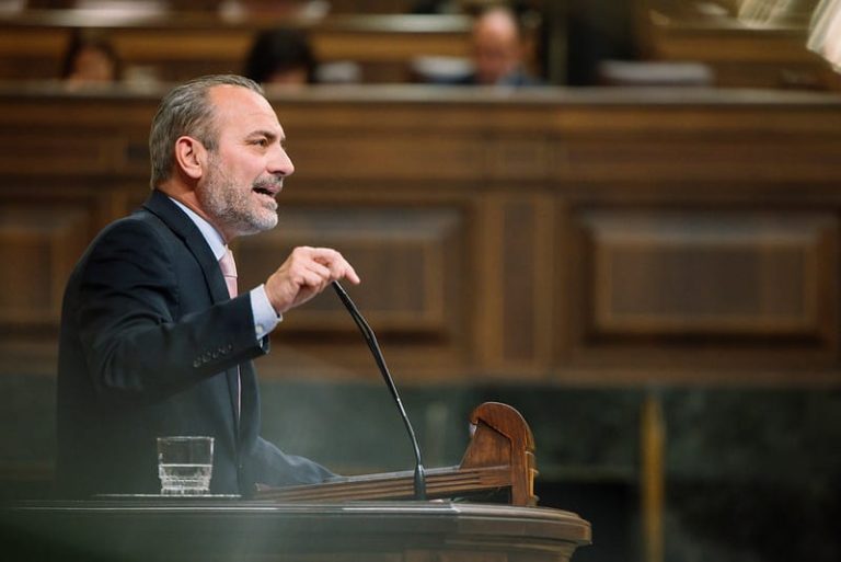 VOX reclama una mejora integral de la A-49 y advierte que el “parcheo” no soluciona el abandono histórico de la vía