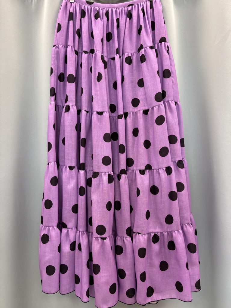 Al Alba Moda Flamenca lanza una nueva colección de faldas artesanales con diseños únicos y tejidos de alta calidad