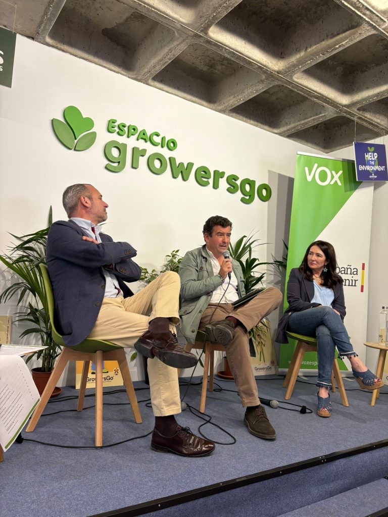 VOX denuncia en Huelva el impacto del Pacto Verde Europeo sobre agricultores y ganaderos: “Les está haciendo la vida imposible”