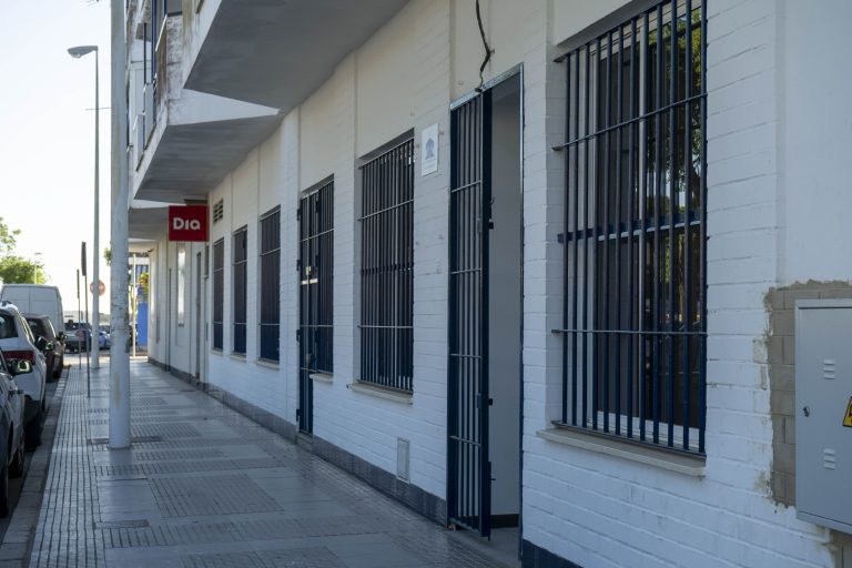 El Ayuntamiento de Punta Umbría dota a los grupos municipales de nuevos despachos tras reformar el local de la calle Cartaya