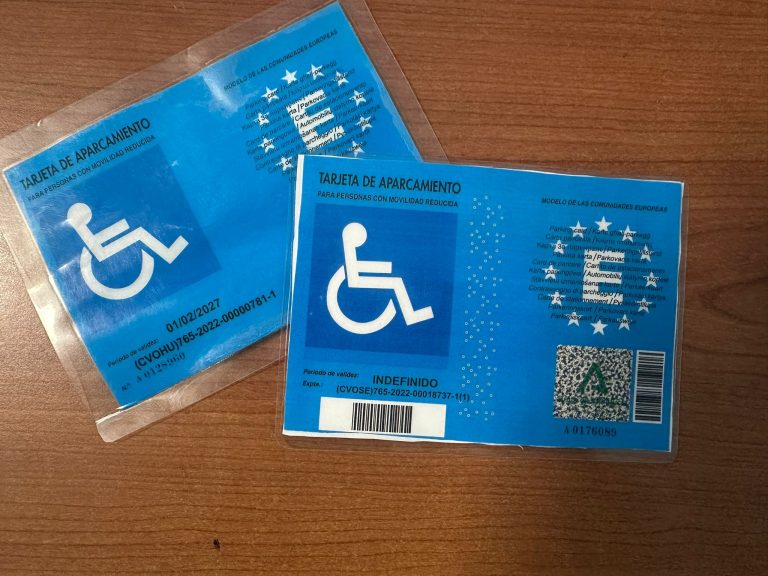 La Policía Local de Punta Umbría detecta más de 15 tarjetas falsas de aparcamiento para personas con movilidad reducida