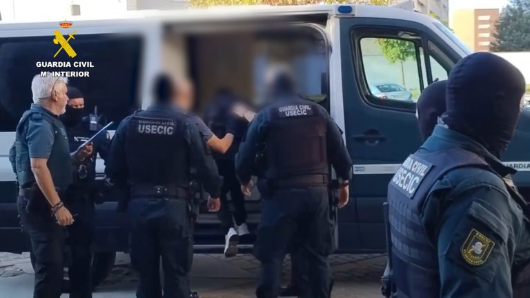 La Guardia Civil desarticula un grupo criminal dedicado al robo de armas en fincas rurales de Huelva