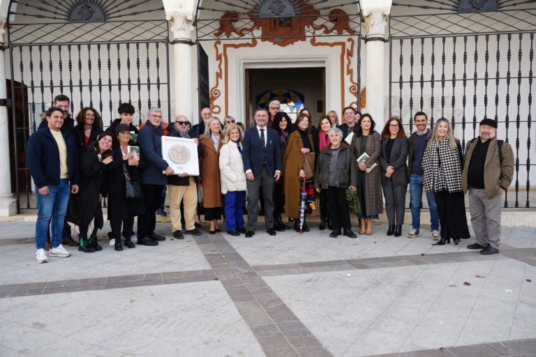 Moguer rinde homenaje a Zenobia Camprubí con una intensa jornada literaria junto a su familia