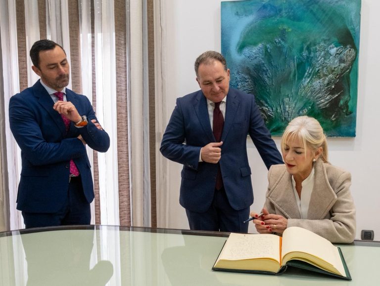 Diputación y Junta refuerzan su alianza para impulsar la cultura y el deporte en Huelva en 2026