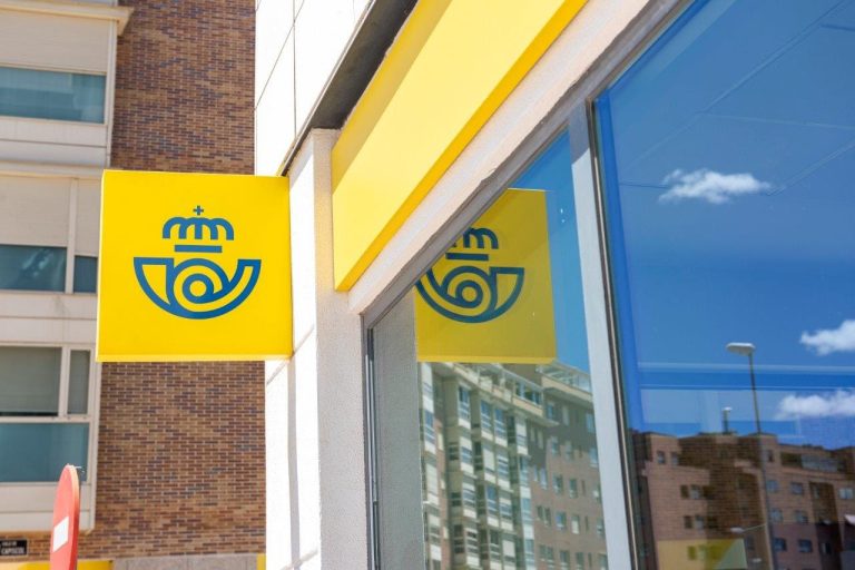 Correos activa el envío del voto por correo para las elecciones andaluzas del 17 de mayo